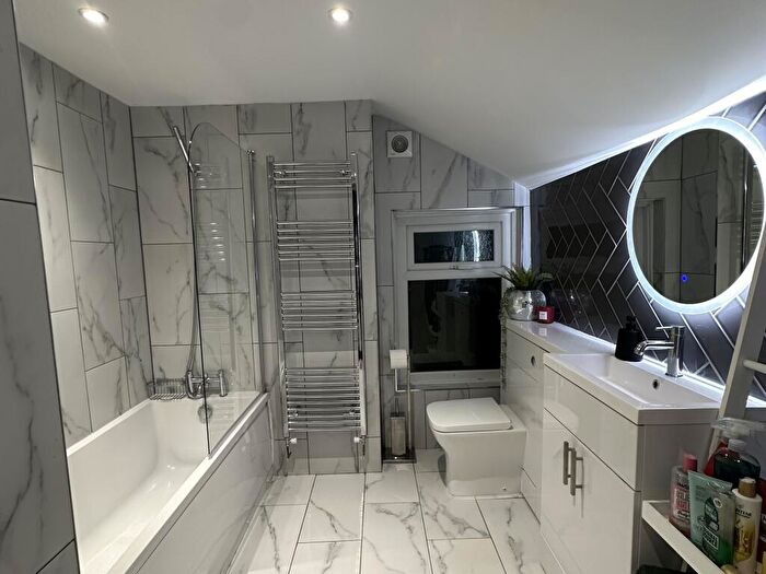 4 Bedroom Terraced House To Rent In Macklin Street, Derby, DE1