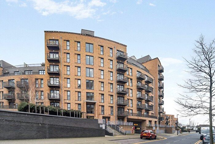 2 Bedroom Apartment For Sale In Whitestone Way, Croydon, CR0