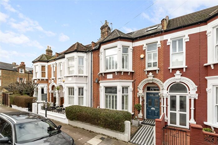 6 Bedroom Terraced House For Sale In Sainfoin Road, SW17