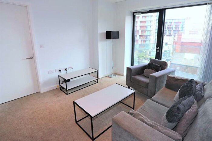 2 Bedroom Apartment To Rent In Block A :: Local Blackfriars, M3