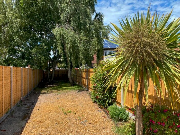 2 Bedroom End Of Terrace House To Rent In Chapel Crescent, Southampton, SO19