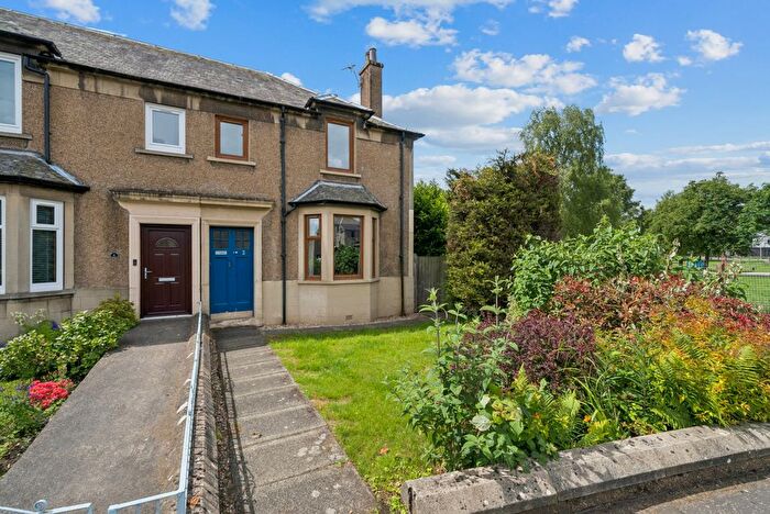 3 Bedroom End Terrace House To Rent In Mclaren Terrace, Stirling, Stirlingshire, FK7