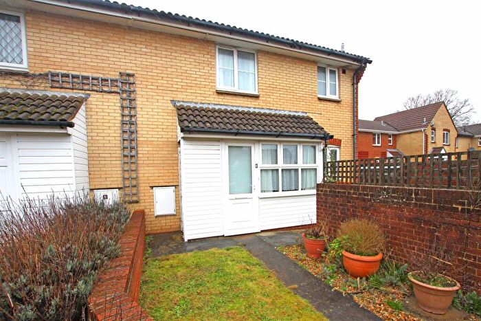 1 Bedroom Semi Detached House To Rent In Shawford Gardens, Bournemouth, BH8