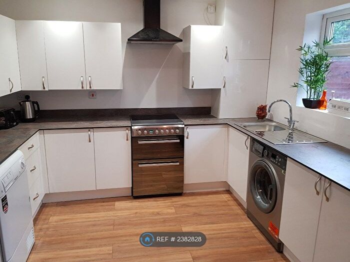 5 Bedroom End Of Terrace House To Rent In Tilling Road, Bristol, BS10