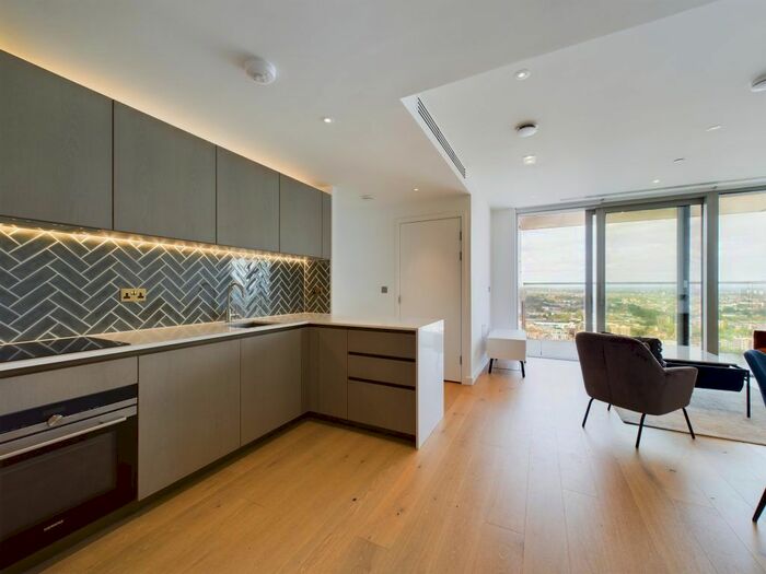 2 Bedroom Flat For Sale In City Road, London, EC1V