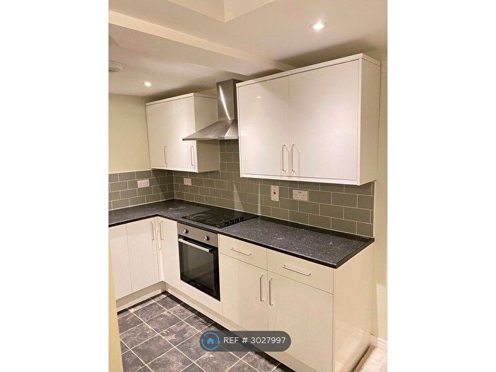 2 Bedroom Flat To Rent In Andover, Andover, SP10