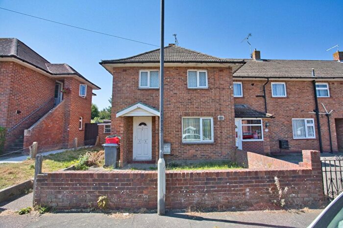 3 Bedroom Semi-Detached House For Sale In Freemens Way, Deal, Kent, CT14