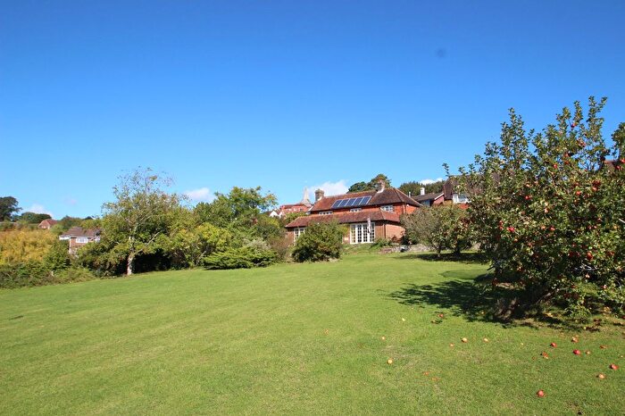 3 Bedroom Detached House For Sale In Vale Road, Mayfield, TN20