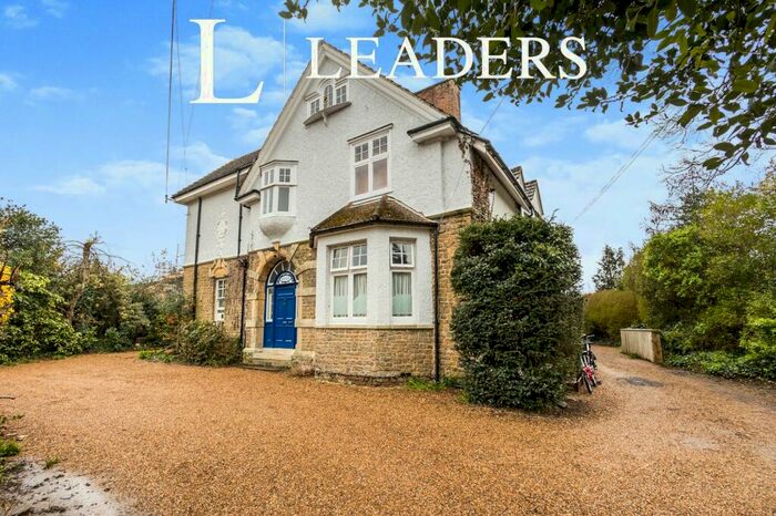 Studio To Rent In Lower Edgeborough Road, Guildford, GU1