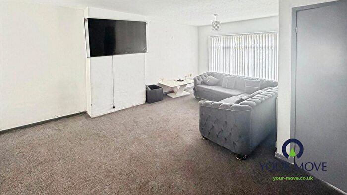 3 Bedroom Semi-Detached House To Rent In Gordon Close, Bedworth, Warwickshire, CV12