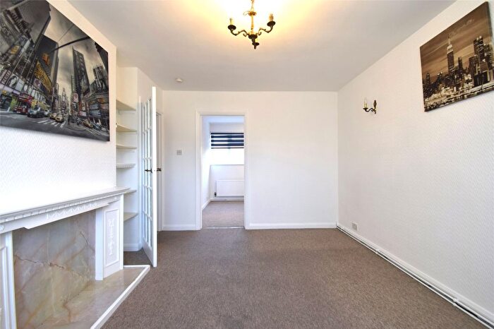 2 Bedroom Flat To Rent In Kenton Road, Harrow, HA3