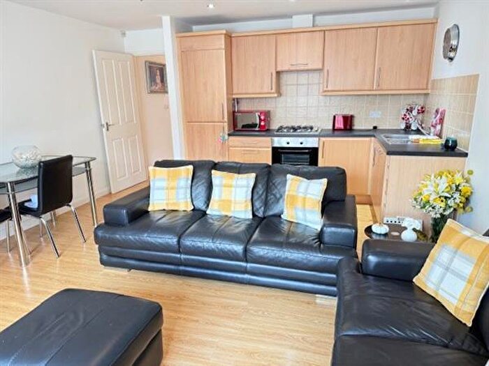 2 Bedroom Apartment For Sale In Apartment, Maple Grove, Manchester, M40