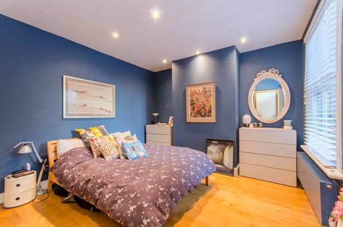 3 Bedroom Maisonette To Rent In Southfield Road, Chiswick, London, W4