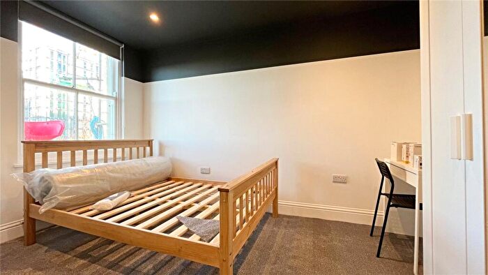 1 Bedroom Property To Rent In Goldstone Villas, Hove, Sussex, BN3