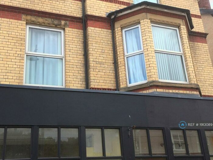 2 Bedroom Flat To Rent In Greenfield Road, Colwyn Bay, LL29