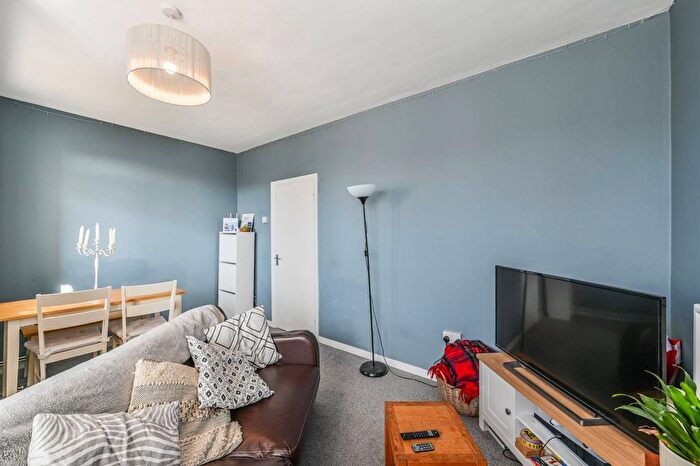 2 Bedroom Flat To Rent In Batteresea, Nine Elms, SW8