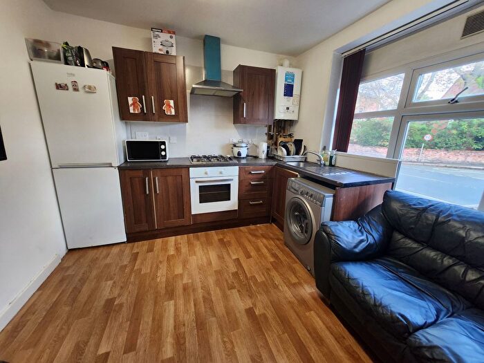 2 Bedroom Flat To Rent In Flat, Egerton Road, Manchester, M14