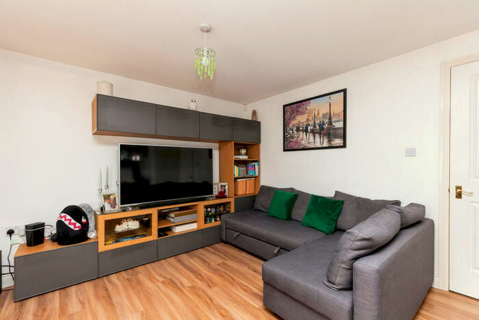 2 Bedroom Apartment To Rent In Seymour Court, Raleigh Street, Nottingham, NG7
