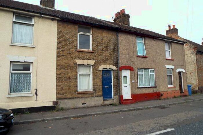 2 Bedroom Property To Rent In Milton Regis, Sittingbourne, ME10