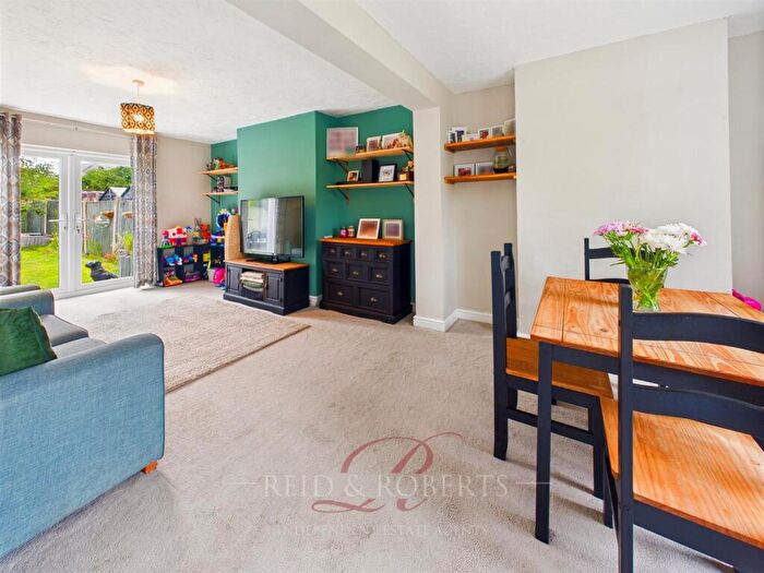 3 Bedroom Semi-Detached House For Sale In Parc Alun, Mold, CH7