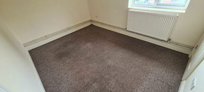 1 Bedroom Flat To Rent In Pimpernel Close, OX4