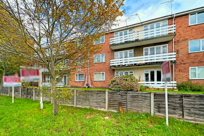 2 Bedroom Ground Maisonette To Rent In Kenilworth Road, Balsall Common, CV7