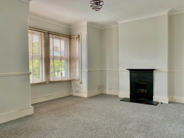 2 Bedroom Flat To Rent In Colworth Road, London, E11
