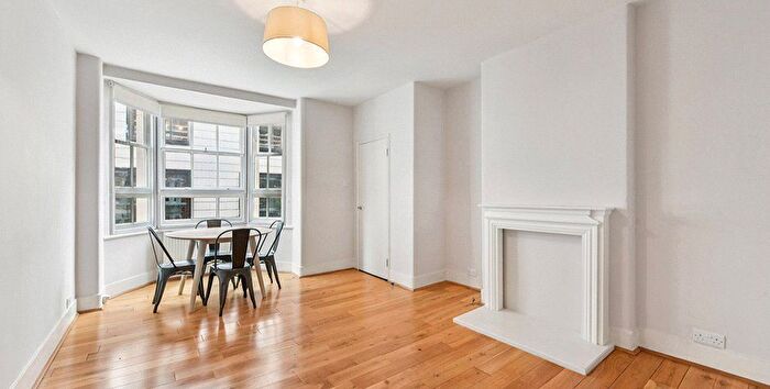 2 Bedroom Flat To Rent In Clarendon Flats, Balderton Street, W1K