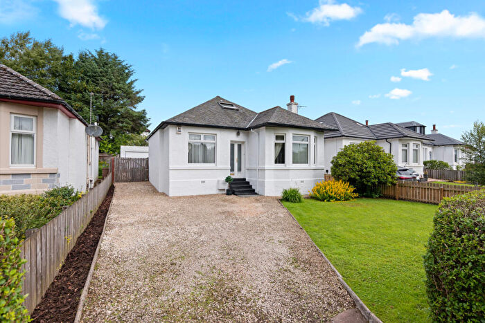 3 Bedroom Detached House For Sale In Stamperland Gardens, Clarkston, G76