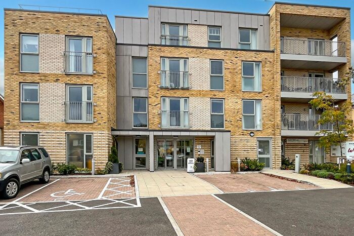 2 Bedroom Flat For Sale In Goring Street, Goring-By-Sea, Worthing, West Sussex, BN12