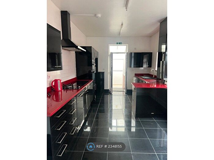 3 Bedroom Terraced House To Rent In Hartington Road, Bolton, BL1