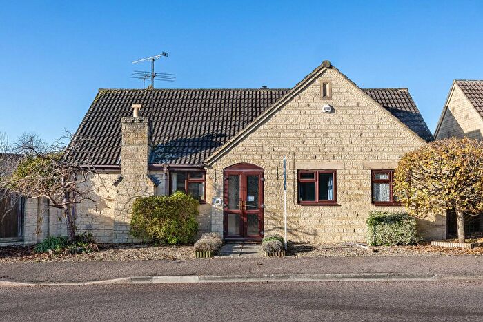 3 Bedroom Bungalow For Sale In Cranhams Lane, Cirencester, Gloucestershire, GL7