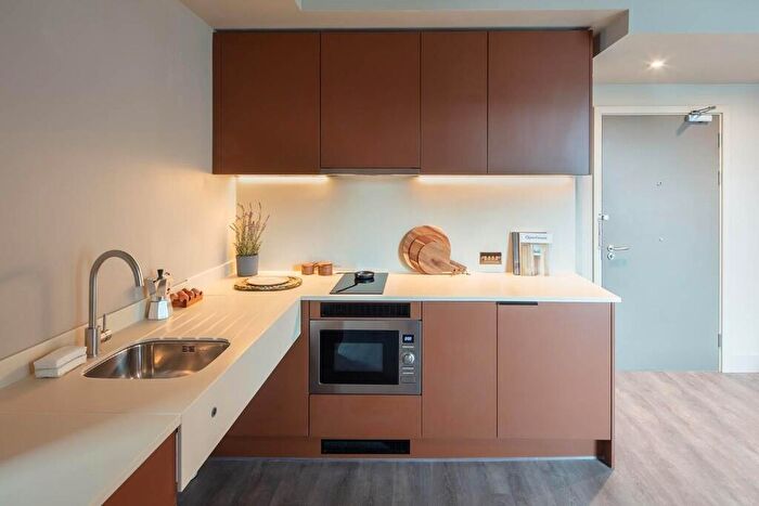 Studio To Rent In Chatfield Road, London, SW11