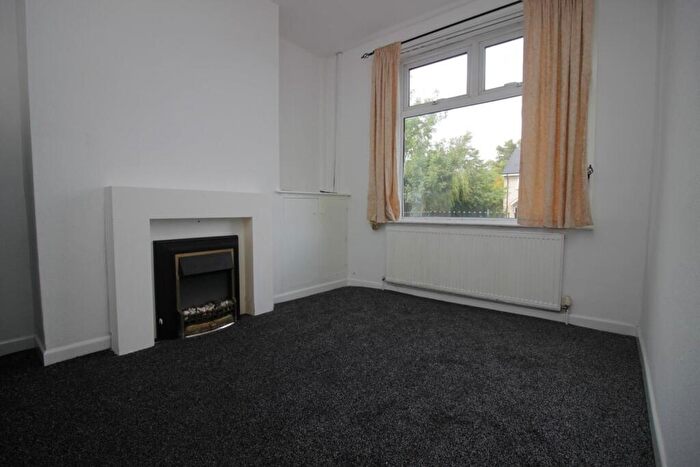 2 Bedroom End Of Terrace House To Rent In Tay Street, Burnley, BB11