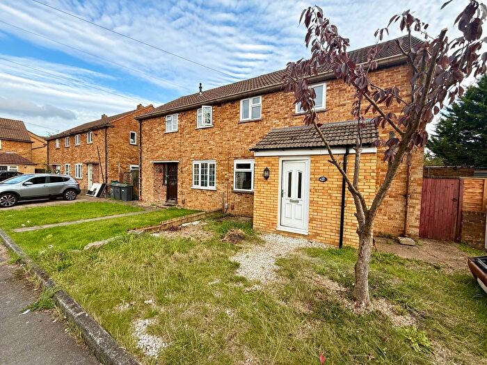 3 Bedroom Property To Rent In Keepers Close, Luton, LU2