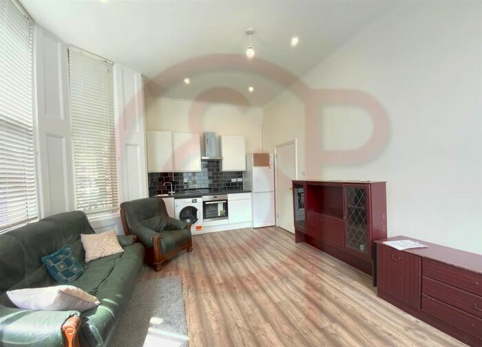 1 Bedroom Flat To Rent In Windsor Road, Ealing, W5