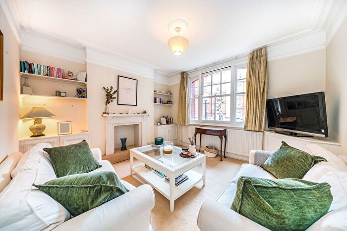 2 Bedroom Flat To Rent In Irving Mansions, London, W14