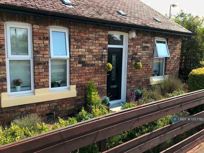 4 Bedroom End Of Terrace House To Rent In Cockpen Road, Bonnyrigg, EH19