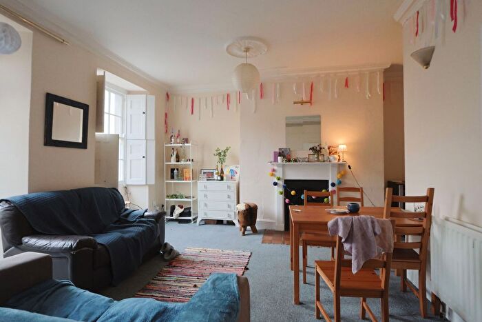 4 Bedroom Flat To Rent In A Clifton Road, Bristol, BS8