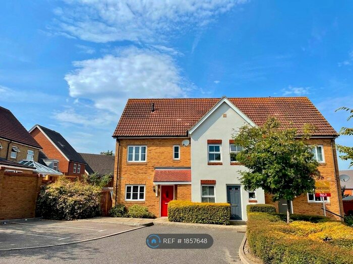 2 Bedroom Semi-Detached House To Rent In Grange Road, Gillingham, ME7