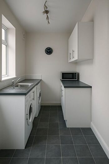 2 Bedroom Semi-Detached House To Rent In Logan Street, Nottingham, NG6