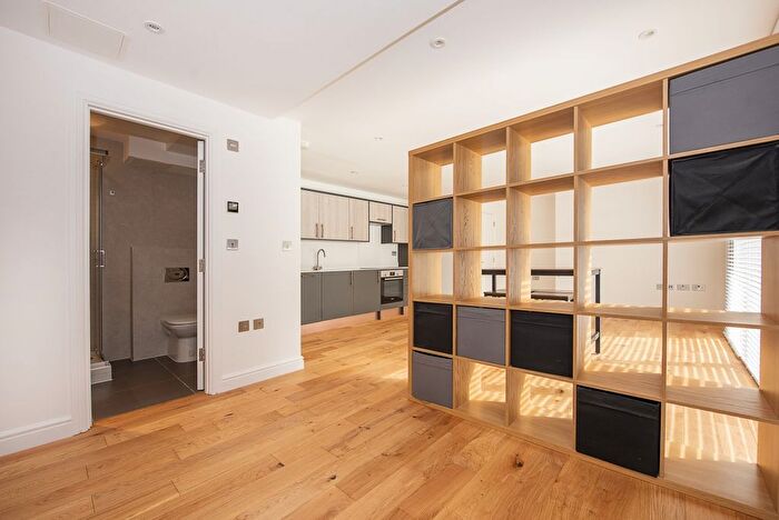 Studio To Rent In Waynflete Street, London, SW18