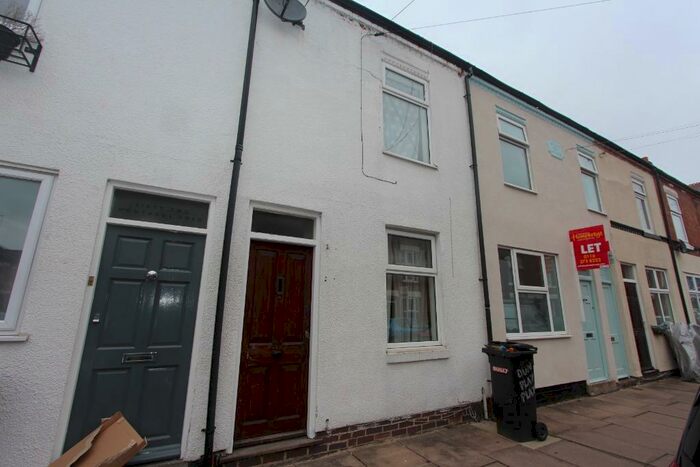 3 Bedroom Terraced House To Rent In Montague Road, Clarendon Park, Leicester, LE2