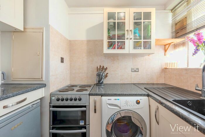 Studio To Rent In Pimlico, London, SW1V