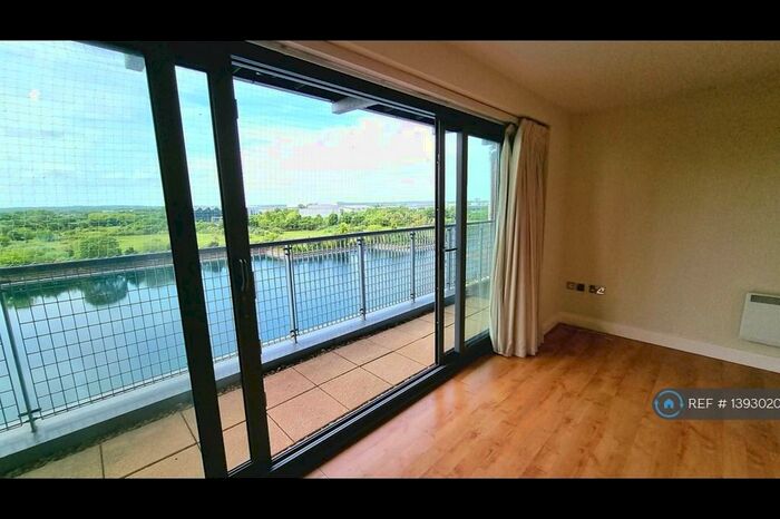 3 Bedroom Penthouse To Rent In Lakeside, Doncaster, DN4