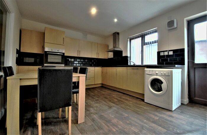 4 Bedroom Detached House To Rent In Clay Lane, Coventry, CV2