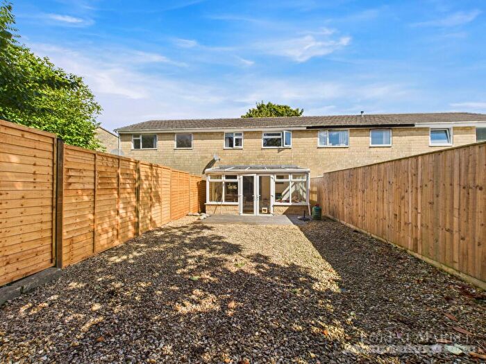 3 Bedroom Terraced House For Sale In Westwood Drive, Frome, BA11