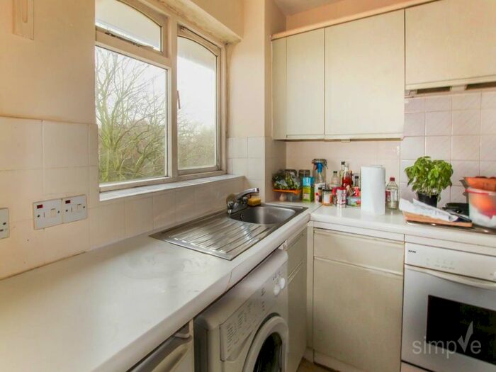 1 Bedroom Flat To Rent In Wentworth Fields, Gainsborough Rd, Hayes, UB4