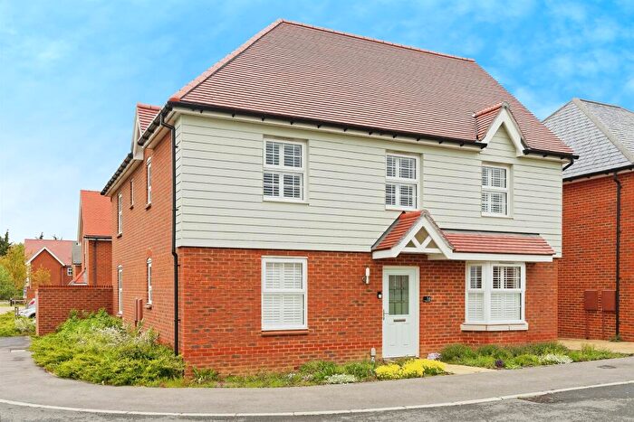 4 Bedroom Detached House For Sale In Russett Lane, Faversham, ME13