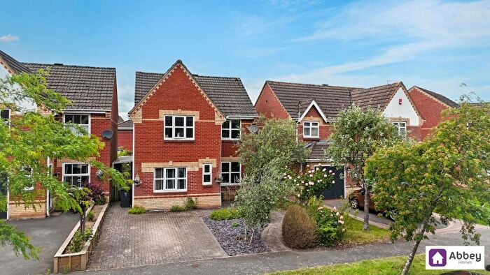3 Bedroom Detached House For Sale In Lords Avenue, Leicester, LE4